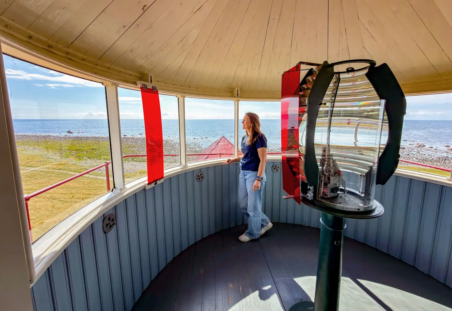 Utsikt fra lyktehuset på Kvassheim fyr mot havet